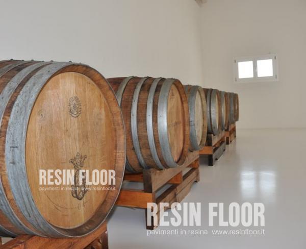Pavimento in resina della cantina
