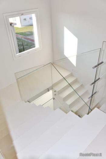 rivestimento scale con resina rivestimento scale con resina